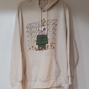 Snoopy Graphic Cream Hoodie
